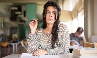 Πανελλαδικές 2017: Πόσο πέφτουν οι βάσεις και σε ποιες σχολές