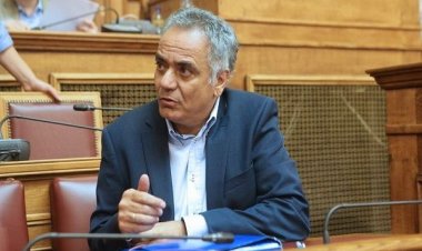 Σκουρλέτης: Σκεφτόμαστε να αποσυνδεθούν οι αυτοδιοικητικές εκλογές από τις ευρωεκλογές