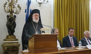 Με απόφαση της Ιεράς Συνόδου ο Σεβασμιώτατατος κ. Δωρόθεος Β΄ ομίλησε προς τους δικαστές όλης της χώρας στην παλαιά Βουλή (Ολόκληρη η Ομιλία)