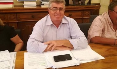 «Άλλοι είναι εκείνοι που αγνοούν συστηματικά τους νόμους και τις αποφάσεις των αρμοδίων οργάνων, ο καθένας για τους δικούς του λόγους και για τις δικές του σκοπιμότητες»