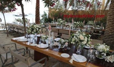 Μετά την Κουρσεβέλ το Μυκονιάτικο Νammos πάει Μαϊάμι!