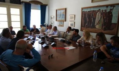 Διαμαρτυρία Δημάρχου Μυκόνου για την Κατάργηση των Μειωμένων Συντελεστών ΦΠΑ