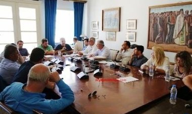 Μύκονος: Ειδική και Τακτική συνεδρίαση για το Δημοτικό Συμβούλιο, 15 Ιουλίου 2015