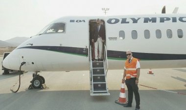 Στην πρώτη πτήση που προσγειώθηκε στο νέο αεροδρόμιο της Πάρου, επέβαινε ο Περιφερειάρχης Νοτίου Αιγαίου Γ. Χατζημάρκος