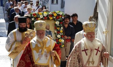 Πάνδημος εορτασμός της μνήμης του Νεομάρτυρα Μανουήλ στη Μύκονο (Pics & Videos)