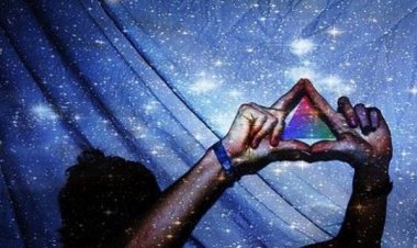 Η Σοφία, η Δύναμη και η Αγάπη, είναι ένα τρίγωνο που πρέπει να γίνει Ισόπλευρο!!