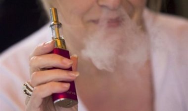 Πιο επικίνδυνο το άτμισμα όταν το διάλυμα περιέχει γευστικούς παράγοντες