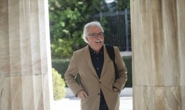 «Είναι απαραίτητο να αλλάξει όλο το σύστημα πρόσβασης και μαζί και τα μαθήματα»