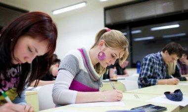 Πανελλαδικές 2017: Μέχρι τις 2 Μαρτίου η υποβολή αίτησης - Οδηγίες του Υπ. Παιδείας