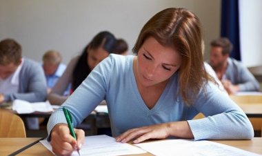 Τον Σεπτέμβριο οι επαναληπτικές Πανελλαδικές Εξετάσεις