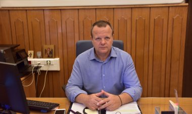 Χρήστος Ευστρατίου σε Παναγιώτη Κουνάκη : Είσαι ημιμαθής ή συκοφάντης ;