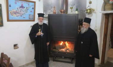 Επίσκεψη Σεβασμιωτάτου Δωροθέου Β΄ τις ιστορικές Ιερές Μονές της Άνδρου