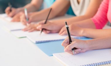 Ριζικές Αλλαγές στις Πανελλαδικές: Αυξάνουν την ύλη σε 4 μαθήματα