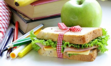 Διατροφή στην δύσκολη και απαιτητική περίοδο των εξετάσεων!! Πώς πρέπει να τρώνε οι υποψήφιοι, για να έχουν καλύτερη απόδοση!!