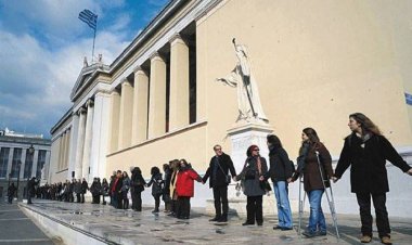 Σε ποιες περιπτώσεις µπορούν να εισβάλουν οι αστυνοµικές Aρχές χωρίς άδεια της Συγκλήτου