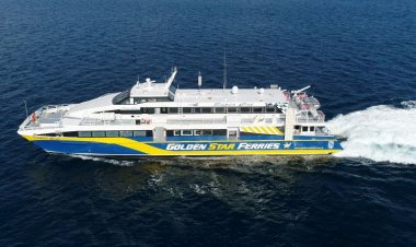 Μηχανική βλάβη στο επιβατηγό οχηματαγωγό  πλοίο “Supercat” στον Αδάμαντα Μήλου