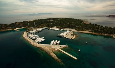 Θεσπίζεται Ετήσιο Μίσθωμα στα Ξενοδοχεία για τη Λειτουργία Τουριστικών Λιμένων [ΦΕΚ]