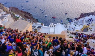 Παρέμβαση Φόρτωμα για την τουριστική αειφορία της Σαντορίνης και την κατάρτιση ειδικού σχεδίου διαχείρισης του “overtourism”