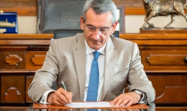 Χατζημάρκος: Τολμούν να μας κάνουν κριτική αυτοί που χωρίς σχέδιο, κανόνες και σύνεση, στοίβαξαν και εγκλώβισαν χιλιάδες μεταναστών στα νησιά μας