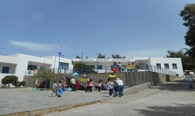 Syros:Υπεγράφη η σύμβαση για το έργο της ενεργειακής αναβάθμισης του Δημοτικού σχολείου Ποσειδωνίας