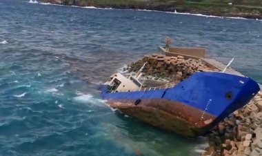 Aegean Islands : Μεταφορά σε κλειστή δομή στην ενδοχώρα 193 προσφύγων - μεταναστών από την Κέα