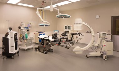 Coronavirus Pandemic : Πότε και πώς θα επαναλειτουργήσουν τα χειρουργεία και τα τακτικά εξωτερικά ιατρεία