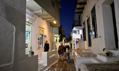 Coronavirus Pandemic: Στις 12 το βράδυ… καληνύχτα!! «Αυστηρή σύσταση» για περιορισμένη κυκλοφορία στον δρόμο!!