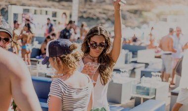 Coronavirus Travel: Καλοκαίρι χωρίς Μπαρ, Κατασκηνώσεις και Συναυλίες!! Τι αλλάζει!!