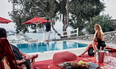 Coronavirus Travel: Η Ελλάδα προορισμός για Γερμανούς τουρίστες, λέει ο πρωθυπουργός της Β. Ρηνανίας-Βεστφαλίας