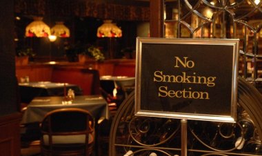 Smoking ban:Το ΣτΕ απέρριψε την αίτηση των καταστηματαρχών για ακύρωση της απαγόρευσης του καπνίσματος