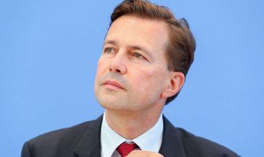 East Med Tensions: “Διαφιλονικούμενη περιοχή” το Καστελόριζο κατά τον Γερμανό κυβερνητικό εκπρόσωπο!! Αυτοί “θα μας σώσουν”;