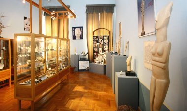 Municipality of Syros:Έναρξη εγγραφών για τα δωρεάν εκπαιδευτικά προγράμματα 2021, έκθεσης αντιγράφων Κυκλαδικής Τέχνης