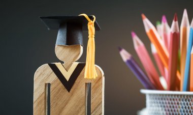 Education Policy: Με κατατακτήριες στα Πανεπιστήμια, οι απόφοιτοι των ΙΕΚ!!