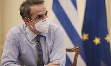 PM Mitsotakis: Μισό φόρο εισοδήματος θα πληρώνουν για 7 χρόνια όσοι Έλληνες επιστρέψουν από το εξωτερικό ή όσοι θα εργαστούν με έδρα την Ελλάδα