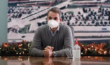 PM Mitsotakis: “Πολύ πιο περιορισμένα Χριστούγεννα φέτος, άντε και με μία οικογένεια ακόμα”