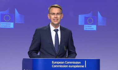 EU spokesperson Peter Stano::«Το χρονοδιάγραμμα της ΕΕ για την Τουρκία είναι ξεκάθαρο: είναι η Σύνοδος Κορυφής του Δεκεμβρίου»