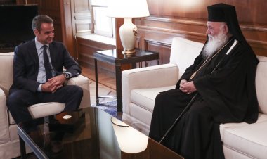 Lockdown rules for Christmas: Μία τρίτη ημερομηνία στο άνοιγμα των Ναών και 25 πιστοί εντός των ναών!! Οι εκατέρωθεν υποχωρήσεις και ο Αρχιεπισκοπικός θρόνος!!