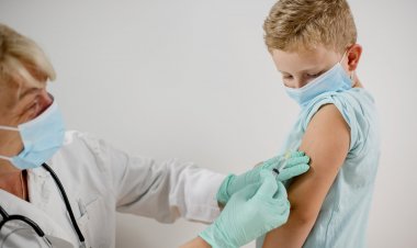 Coronavirus Vaccination: Εμβολιάζονται τα παιδιά κάτω των 18 ετών;