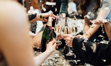 Fêtes Dubai 2020: Πρόκληση χαρακτηρίστηκαν, οι διακοπές στο Ντουμπάι, σε σύσκεψη στο Μέγαρο Μαξίμου!!