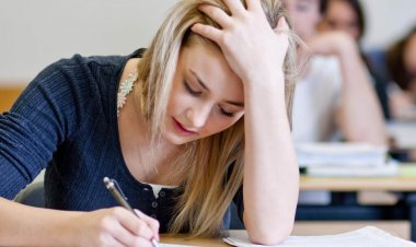 Panhellenic Exams: Ανακοινώθηκε η μείωση της ύλης για τις Πανελλήνιες 2021 [Έγγραφα]