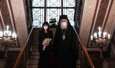 President Sakellaropoulou: Γόνιμη ανταλλαγή απόψεων στη συνάντηση με τον Ιερώνυμο
