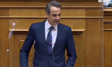 PM MIitsotakis: Προσπαθείτε να δημιουργήσετε νέες πλατείες αγανακτισμένων