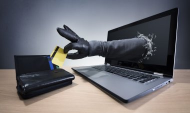 Credit Card Fraud: Προσοχή τεράστια Υποκλοπή!! Έτσι βρίσκουν το PIN στην Πιστωτική Κάρτα!!