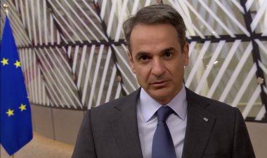 PM Mitsotakis: Ανοίγει πόρτα για εμβολιασμό στα παιδιά Γυμνασίων!! Τι είπε για τρίτη δόση!!