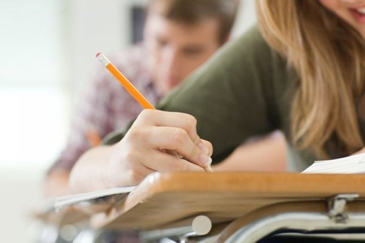 Πανελλήνιες 2017: Τα θέματα σε Έκθεση - Νεοελληνική Γλώσσα Γενικής Παιδείας