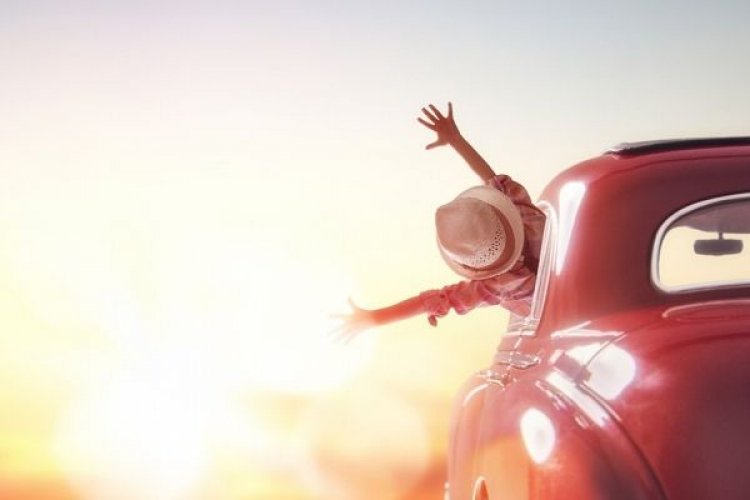 Να μοιράζεσαι τα δύσκολα και το πώς τα ξεπέρασες. Βοηθάει.