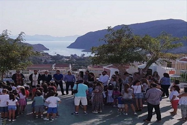 Από την ακριτική Σύμη το μήνυμα του Περιφερειάρχη για τη νέα σχολική χρονιά