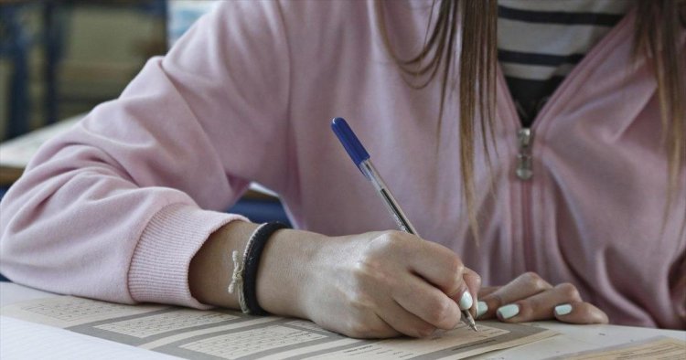 Πανελλαδικές: Αγωνία για 95.000 μαθητές της Β΄ Λυκείου και την εισαγωγή τους στην τριτοβάθμια εκπαίδευση - Όλες οι αλλαγές
