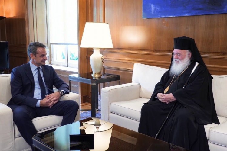 Άκυρη η συμφωνία Τσίπρα – Εκκλησίας: Οι Κληρικοί παραμένουν στην μισθοδοσία του δημοσίου