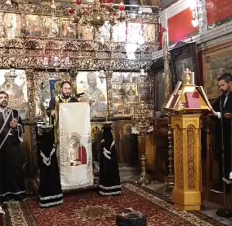 Mykonos Ticker: Δείτε live την Ακολουθία των Αγίων Παθών και την Σταύρωση του Κυρίου από την Μεγάλη Παναγιά